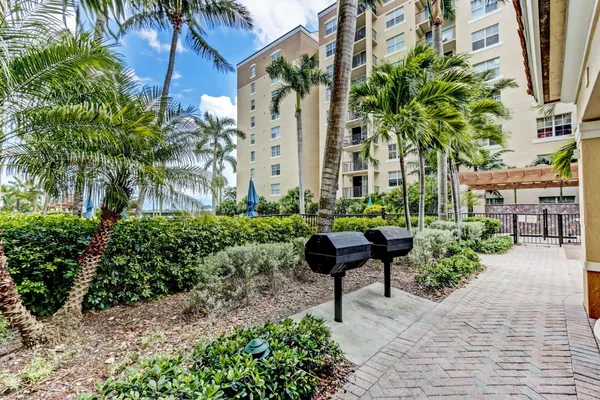 $1,900 | 1805 North Flagler Drive, Unit 115, West Palm Beach, FL 33407