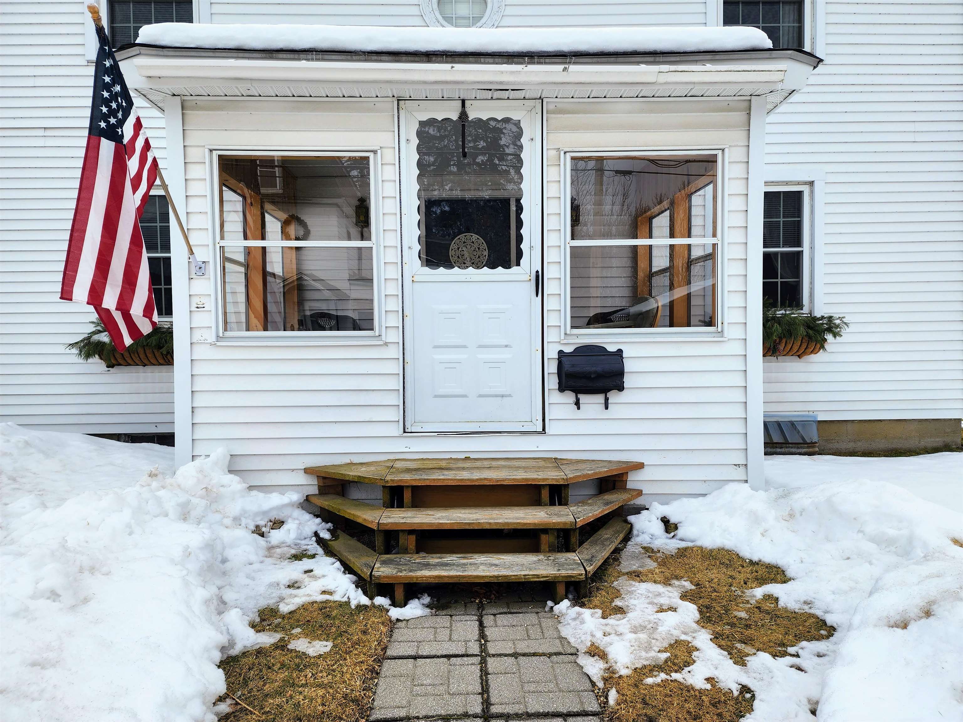 16 Maple Street Haverhill, NH 03785 - Photo 1 of 1