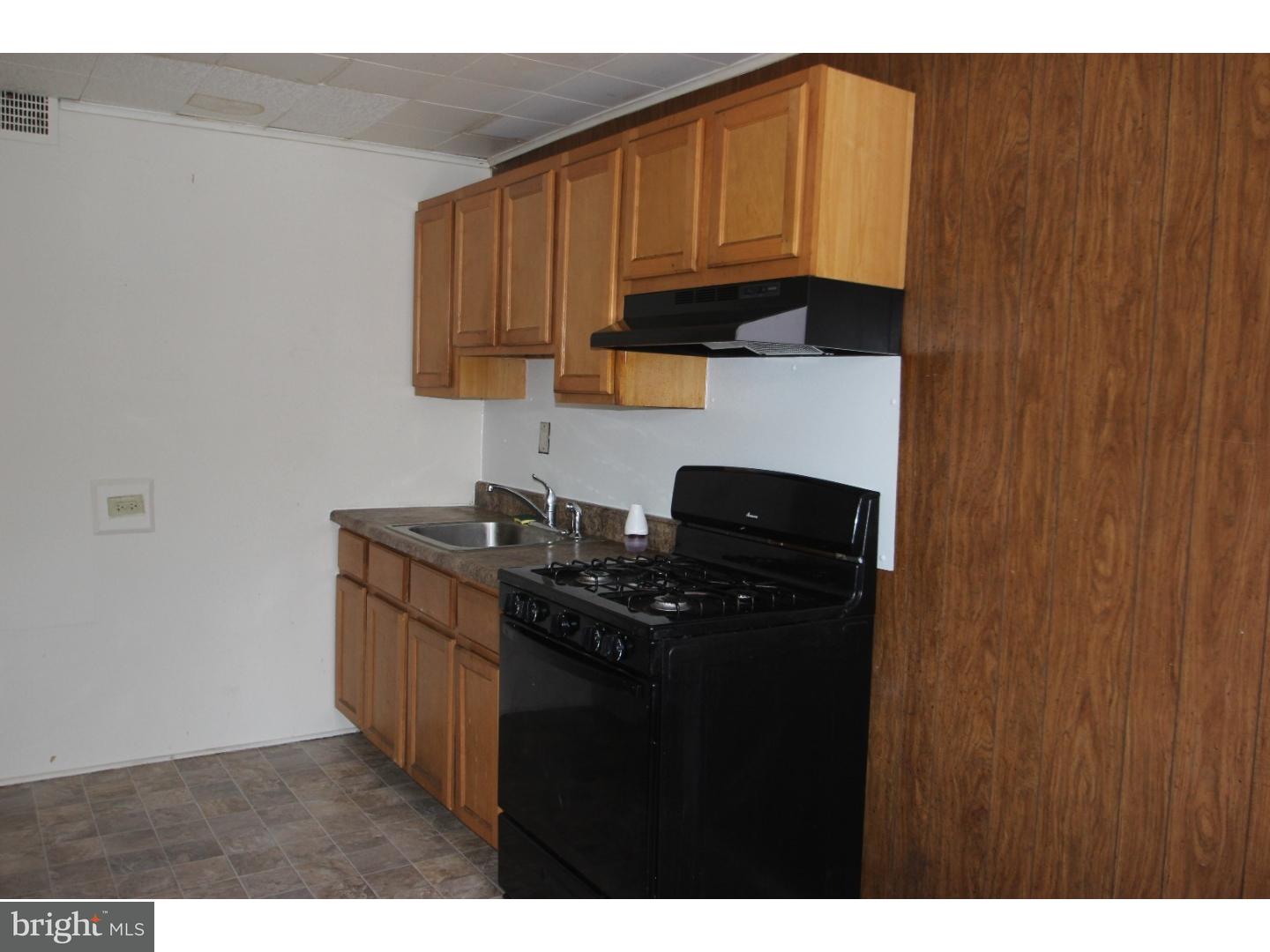 1219 Edgehill Road Darby, PA 19023 - Photo 5 of 11 Gallery Image 5