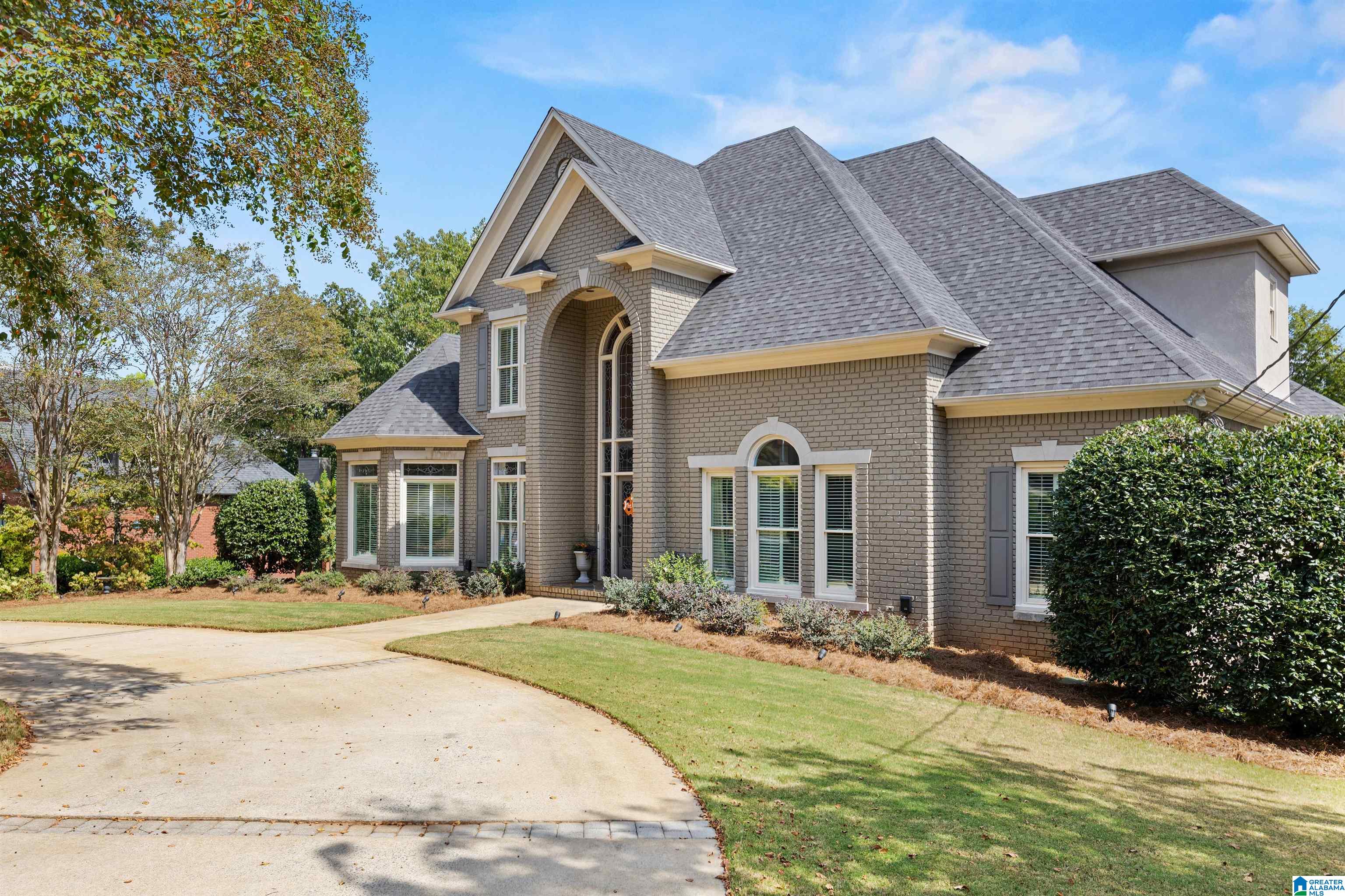 426 Woodward Road Trussville, AL 35173 - Photo 3 of 32