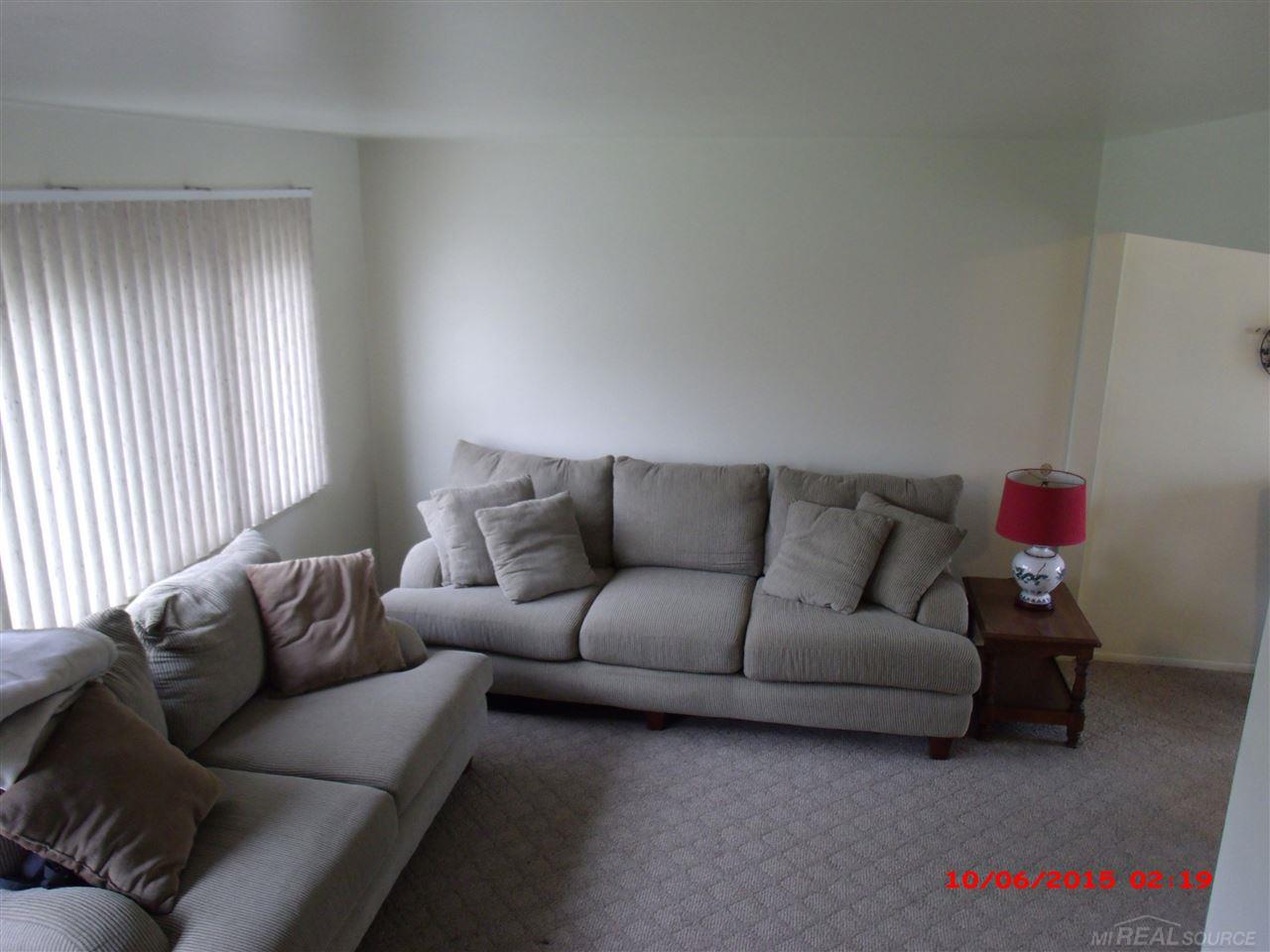 25942 Jeanette Street Roseville, MI 48066 - Photo 2 of 15 31265748-1.JPG