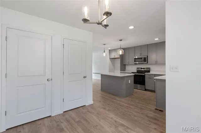 $292,799 | 413 Sunset Hollow Drive, Wentzville, MO 63385