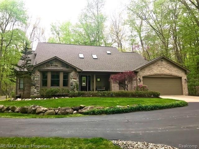 555 Scottshill Road Milford, MI 48381 - Photo 1 of 21 IMG_4255.jpeg