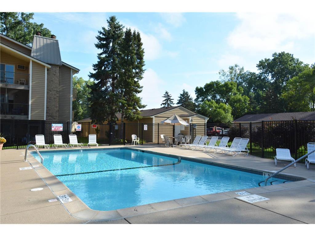 2150 Ridge Drive, Unit 14 St. Louis Park, MN 55416 - Photo 29 of 37