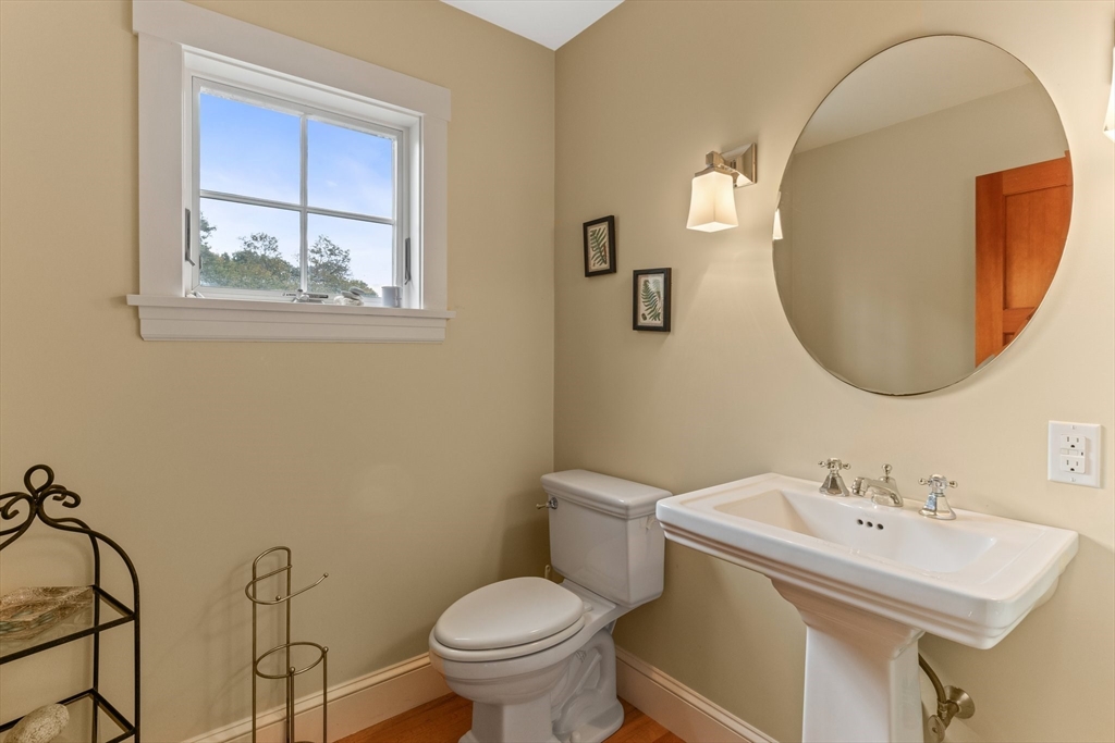 11 Georges Rock Road Sandwich, MA 02563 - Photo 8 of 38 Gallery Image 8