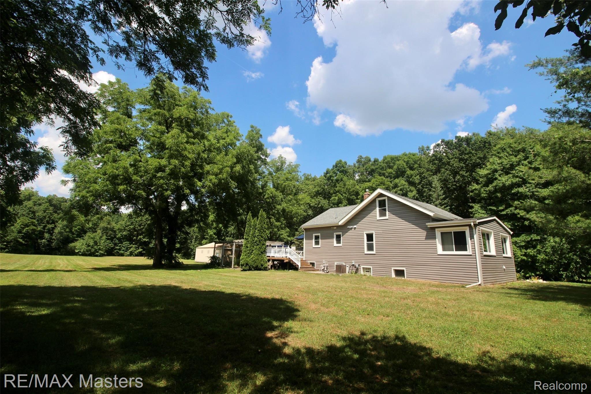 32430 King Road New Boston, MI 48164 - Photo 5 of 36 Over 7 acres is all yours!