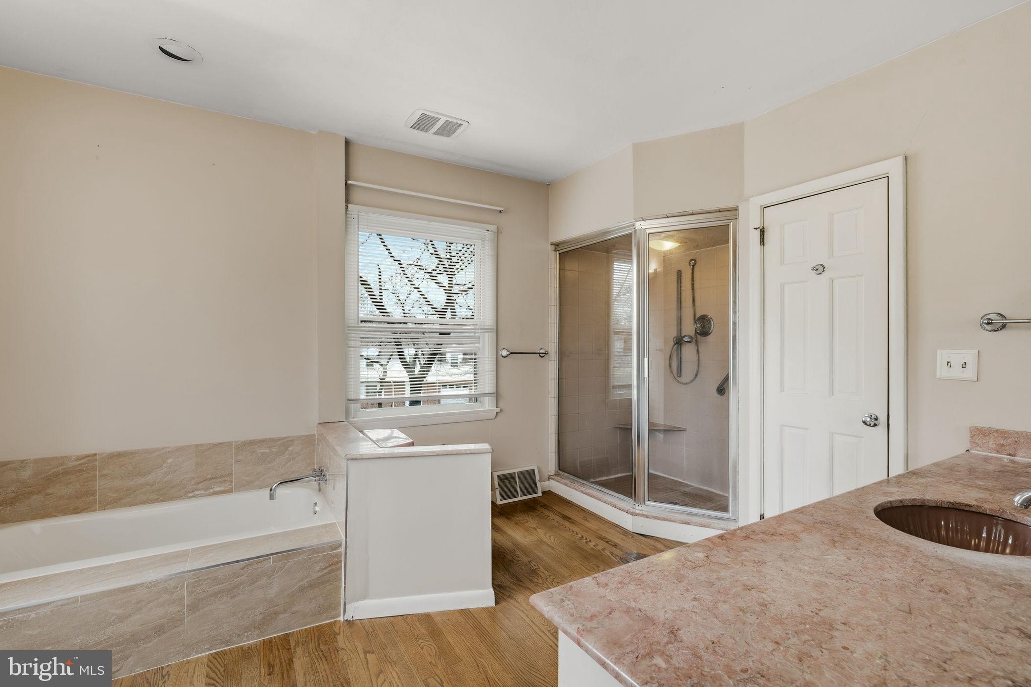 2301 Edgewood Road Harrisburg, PA 17104 - Photo 22 of 63