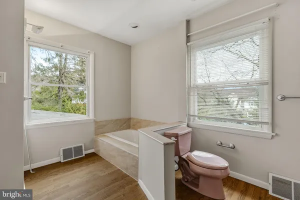 $385,000 | 2301 Edgewood Road, Harrisburg, PA 17104
