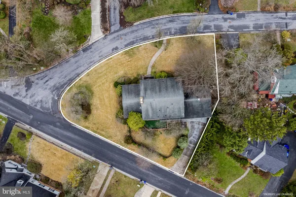$385,000 | 2301 Edgewood Road, Harrisburg, PA 17104