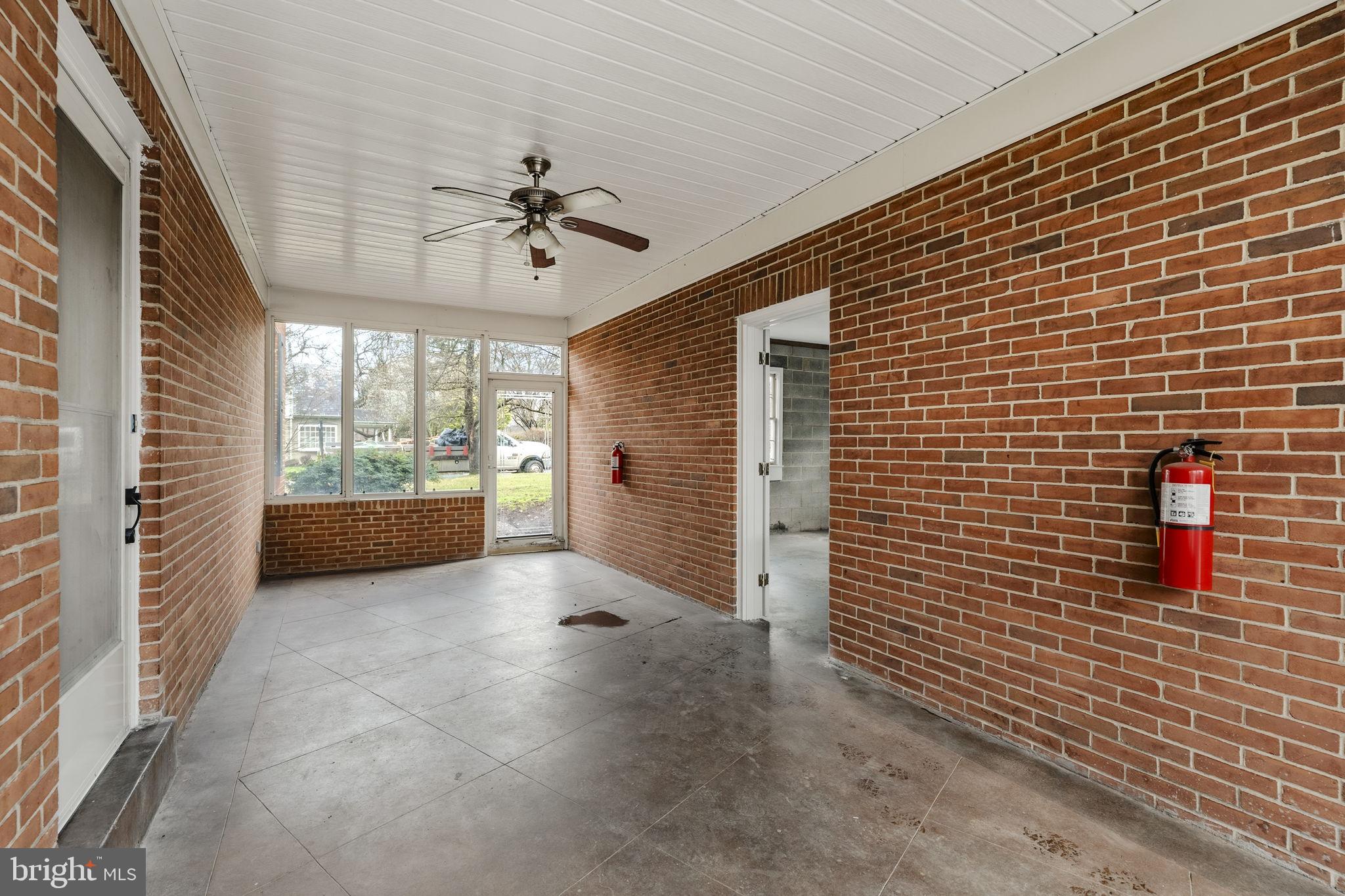 2301 Edgewood Road Harrisburg, PA 17104 - Photo 38 of 63