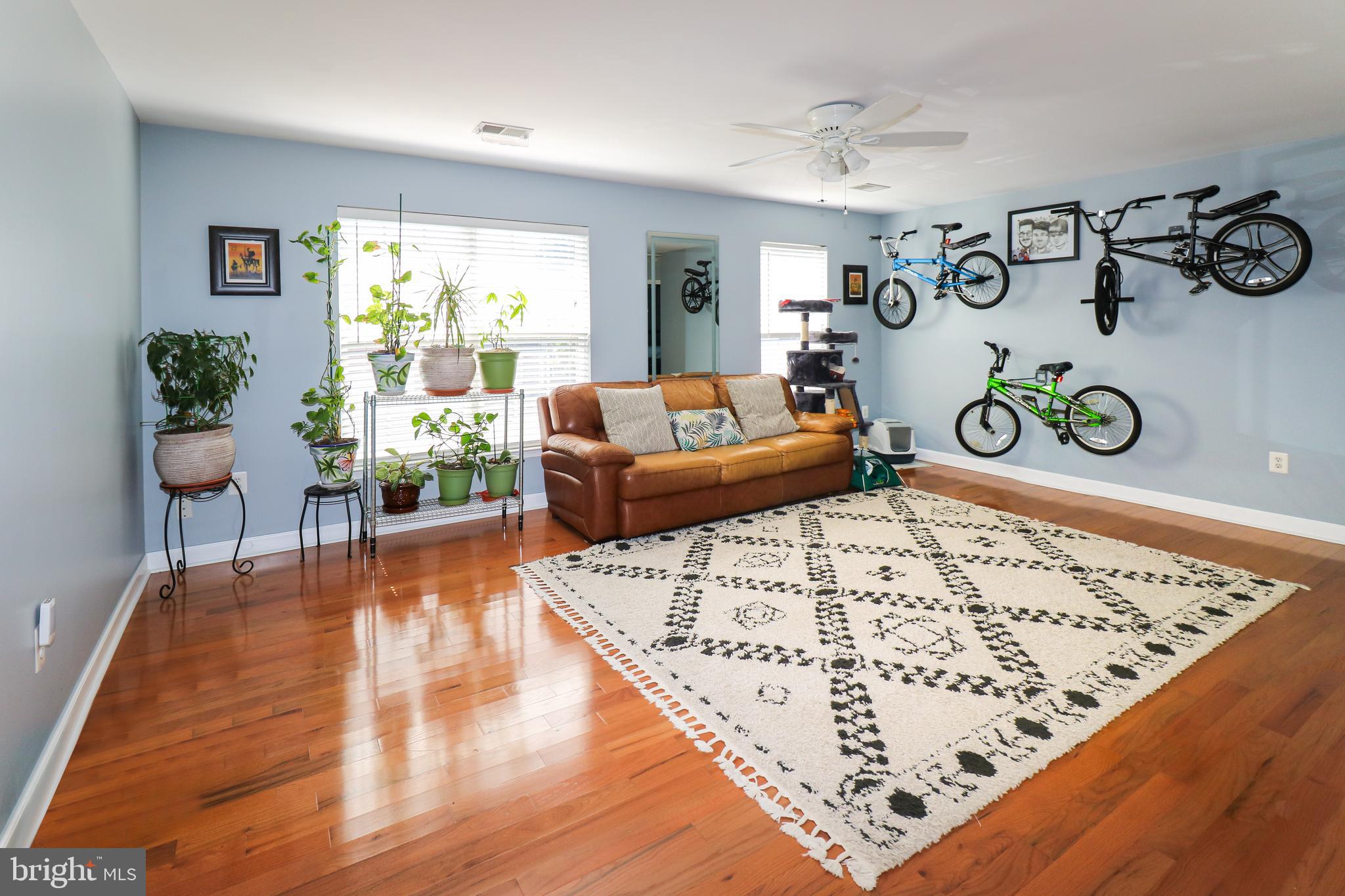 40 Ripley Road Stafford, VA 22556 - Photo 22 of 50 Amazing Family room. Ready to make it yours