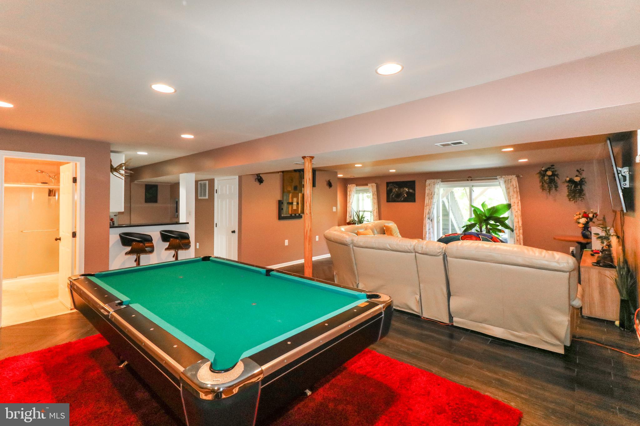 40 Ripley Road Stafford, VA 22556 - Photo 36 of 50 Look around all the space for your own fun!
