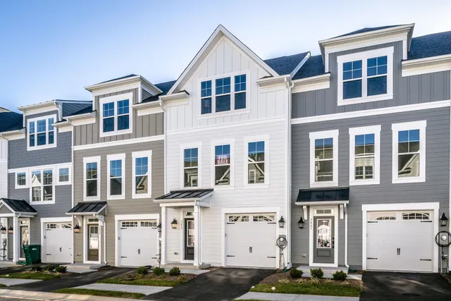 $379,000 | 3488 Monterey Drive, Unit 37D, Harrisonburg, VA 22801