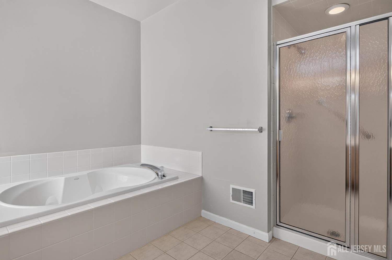 20 Valley Stream Place Barnegat, NJ 08005 - Photo 31 of 37
