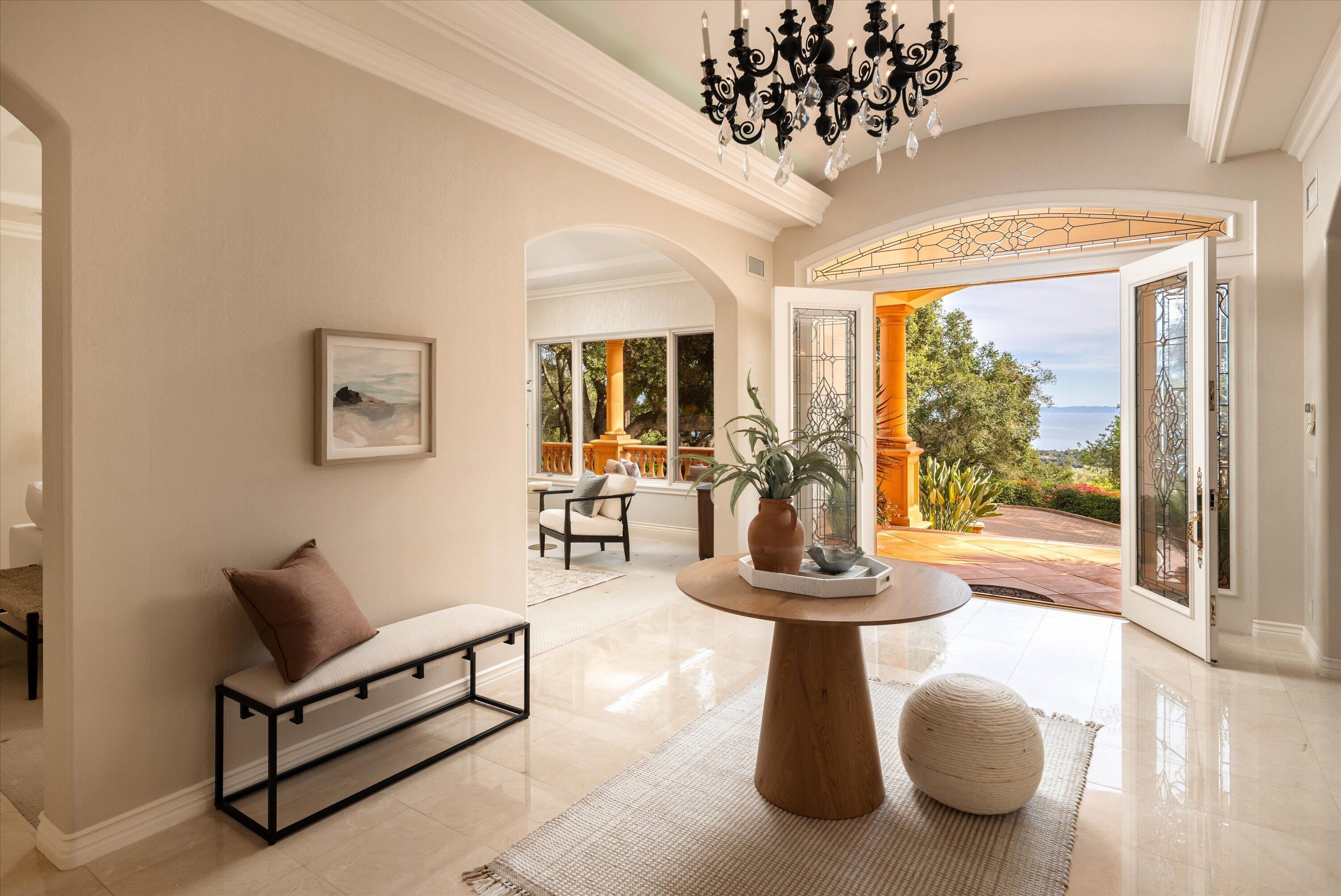 450 El Cielito Road Santa Barbara, CA 93105 - Photo 5 of 30 Foyer