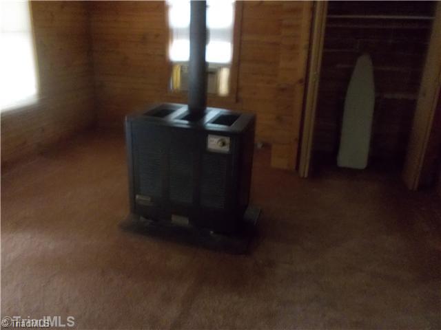 449 Golf Course Road Pilot Mountain, NC 27041 - Photo 5 of 13 Living Room.