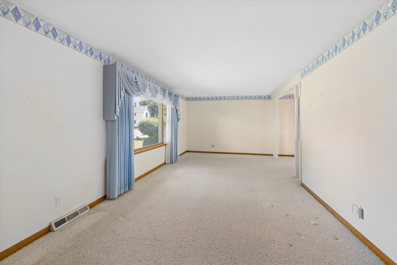 604 North 4th Street Clinton, IA 52732 - Photo 8 of 38