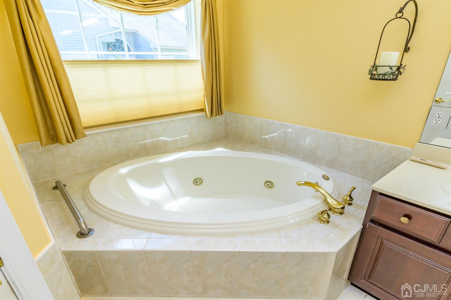 8 Renaissance Boulevard Somerset, NJ 08873 - Photo 25 of 36 Gallery Image 25