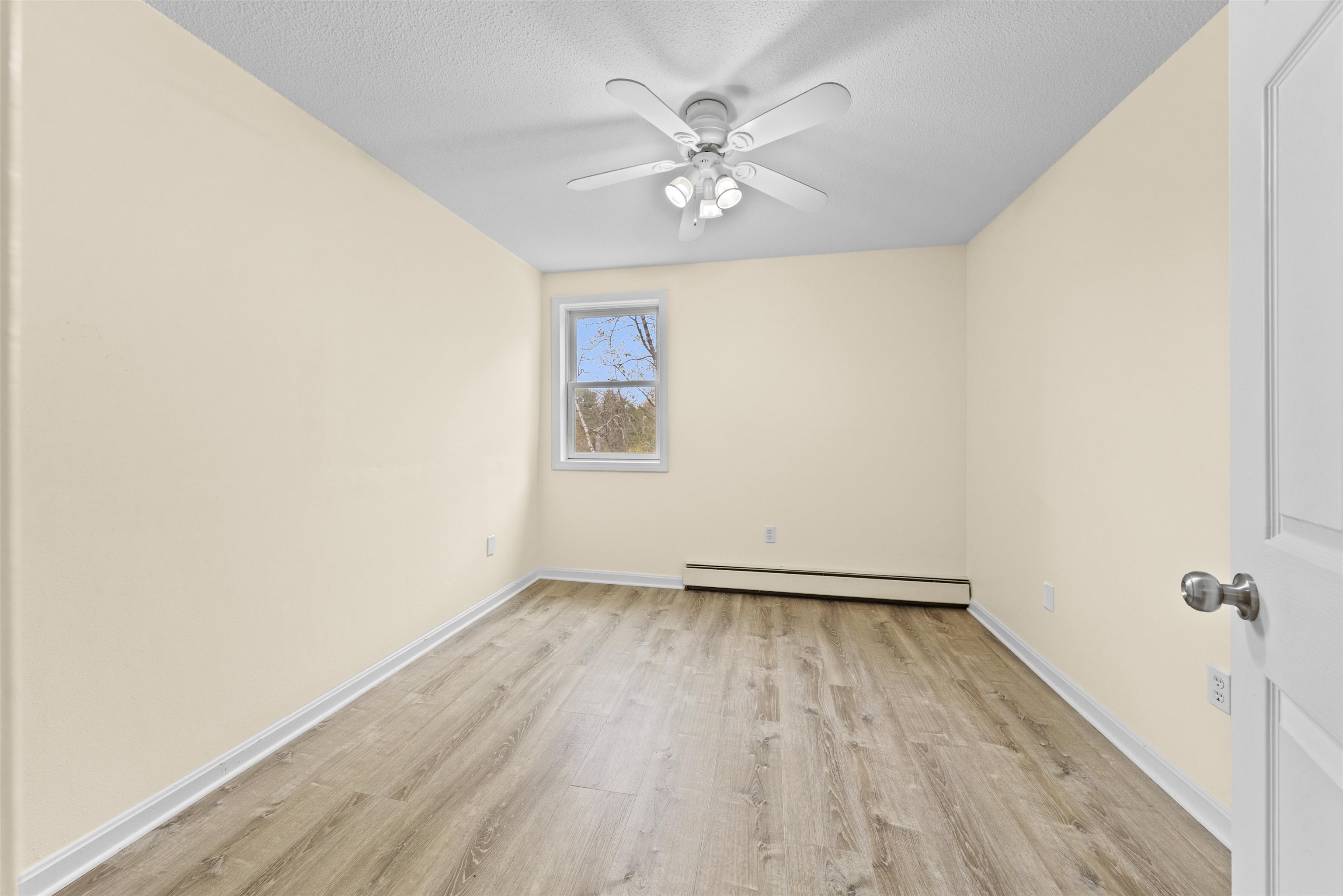 57 A Dale Road Hooksett, NH 03106 - Photo 13 of 24