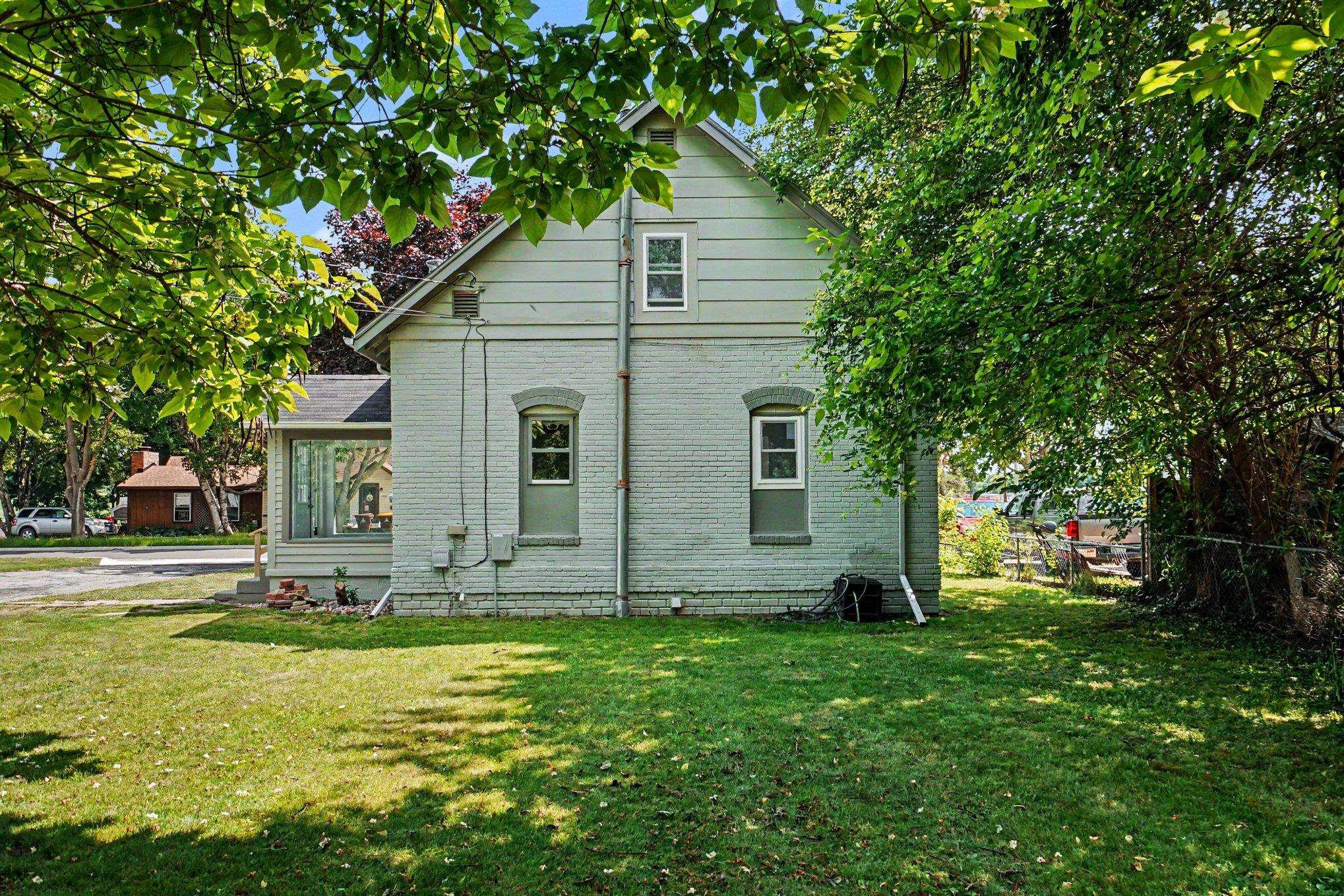 1309 Rosedale Street Alma, MI 48801 - Photo 2 of 19