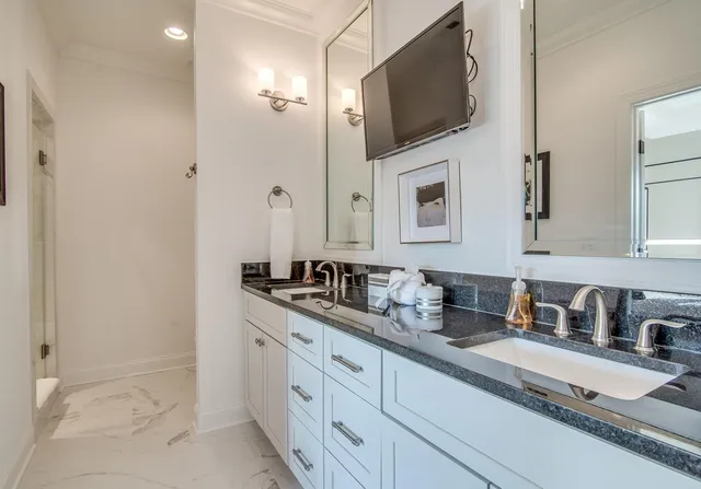 $4,975 | 2125 Acklen Avenue, Unit B, Nashville, TN 37212