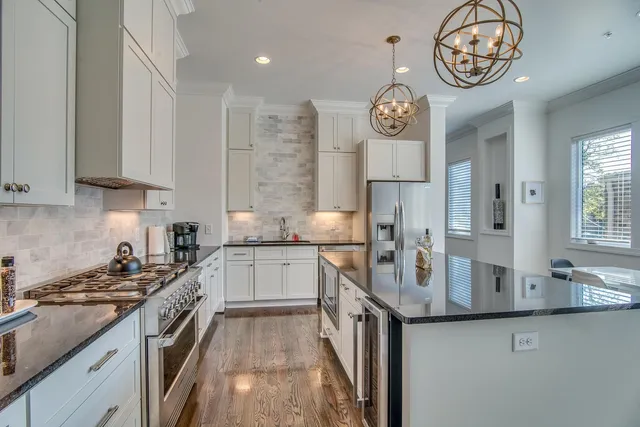 $4,975 | 2125 Acklen Avenue, Unit B, Nashville, TN 37212