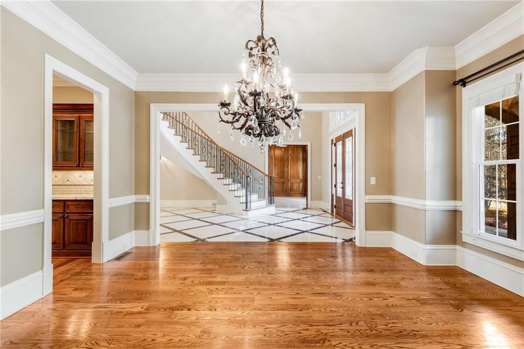 16050 South Thompson Road Milton, GA 30004 - Photo 20 of 72 a view of a living room