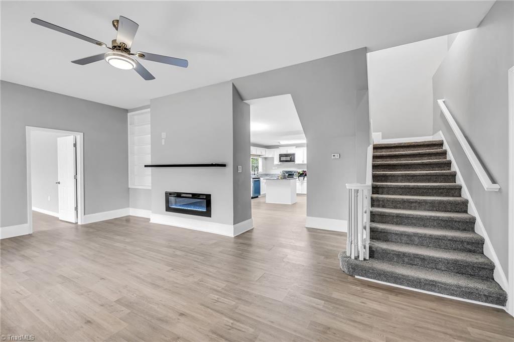 209 Spring Street Thomasville, NC 27360 - Photo 3 of 29