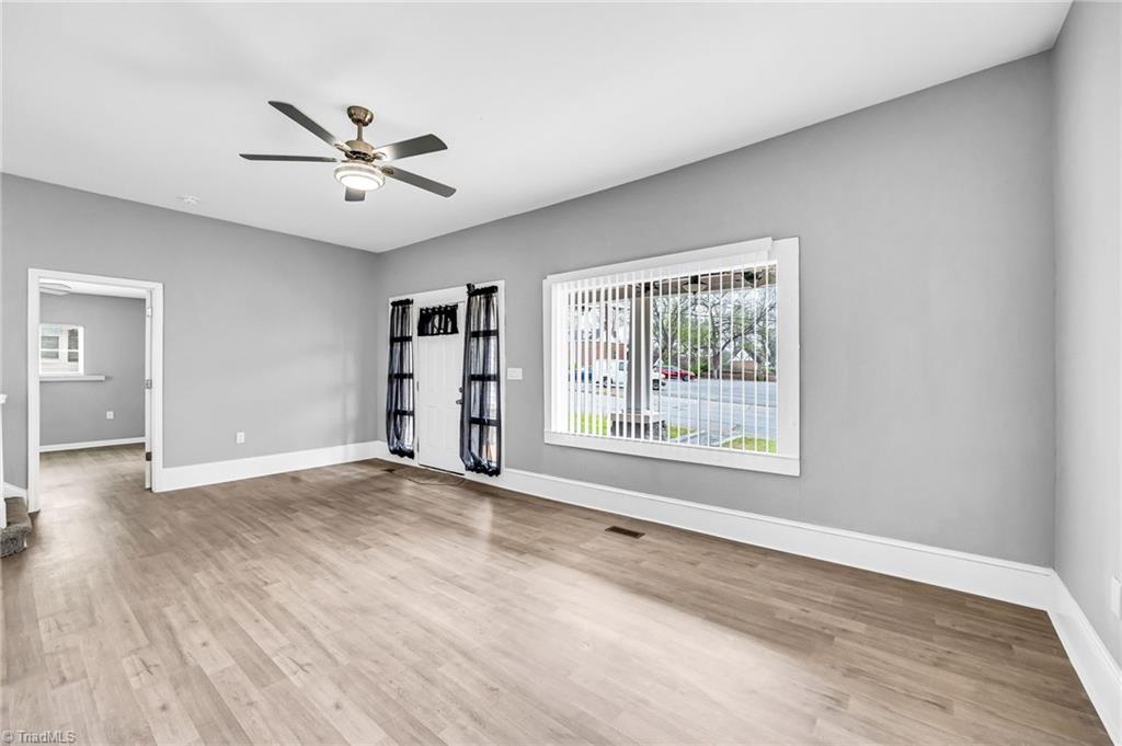 209 Spring Street Thomasville, NC 27360 - Photo 5 of 29