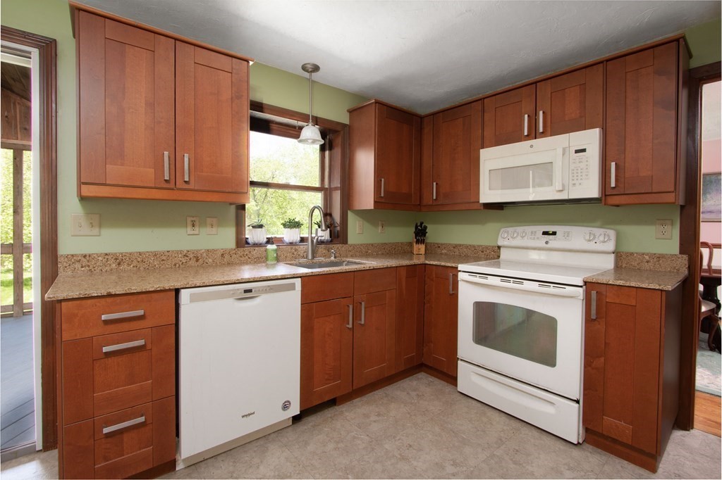 3 Whitney Road Medway, MA 02053 - Photo 11 of 35 Gallery Image 11