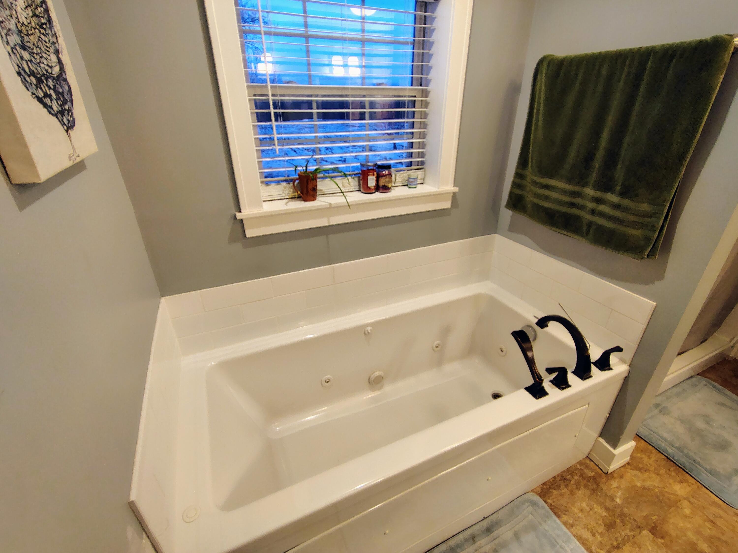 586 Upper-Charleston Road Charleston, ME 04422 - Photo 26 of 64 Soaking Tub