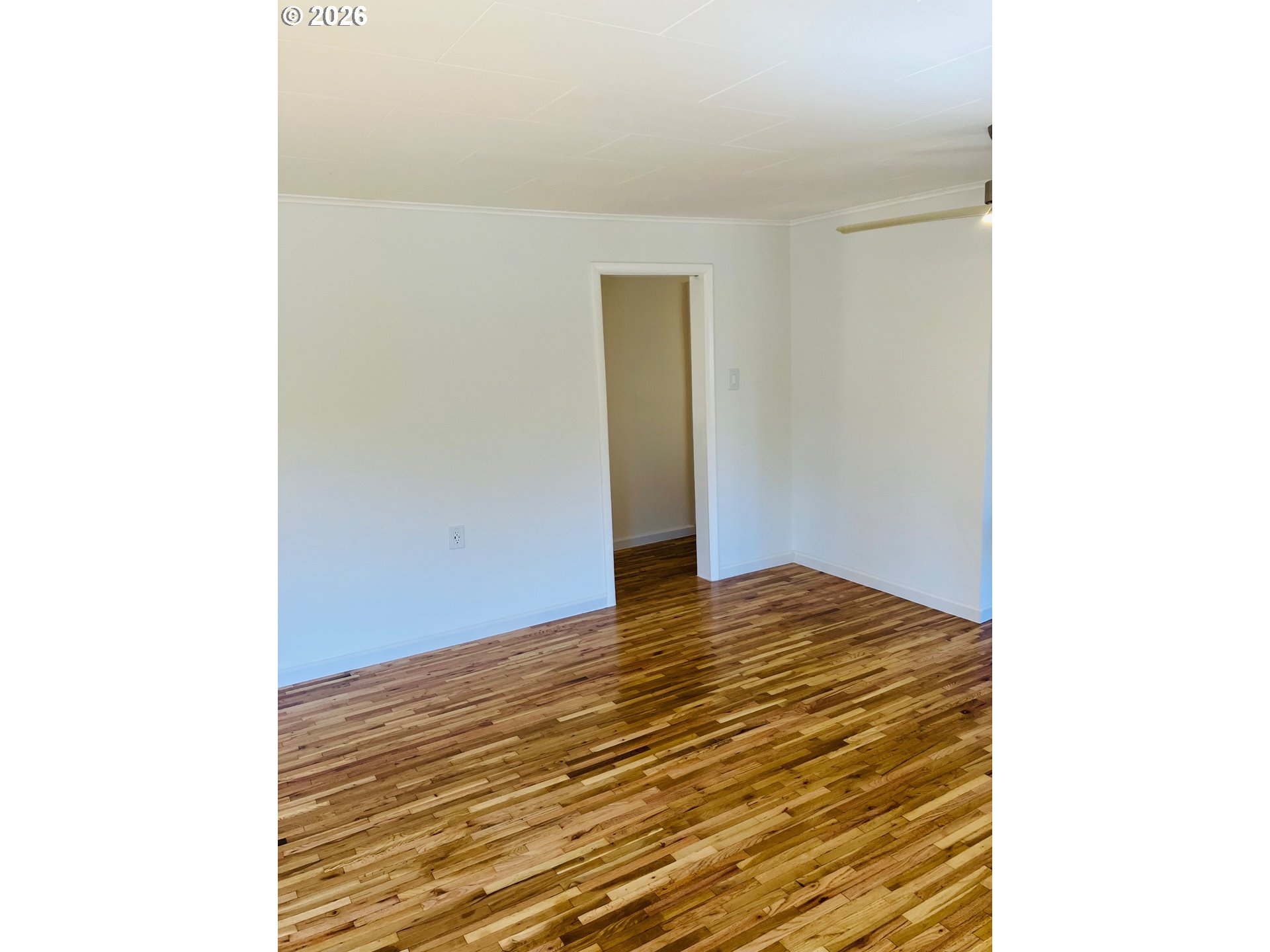 152 West C Street Springfield, OR 97477 - Photo 25 of 39