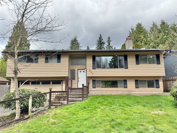 $3,850 | 807 Grimes Road, Bothell, WA 98012