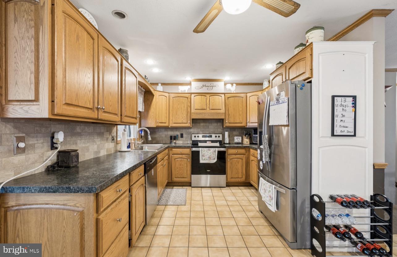 370 Pine Road Hammonton, NJ 08037 - Photo 7 of 25