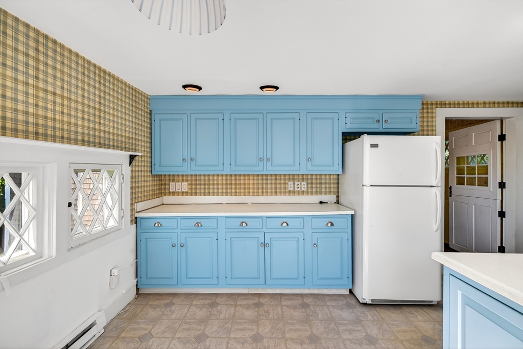 17 South Main Street Petersham, MA 01366 - Photo 12 of 42