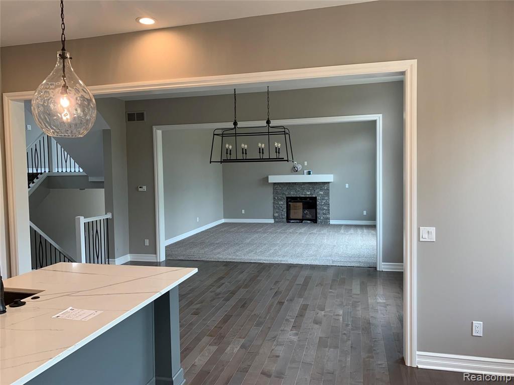 1880 Traceky Rochester Hills, MI 48306 - Photo 4 of 21