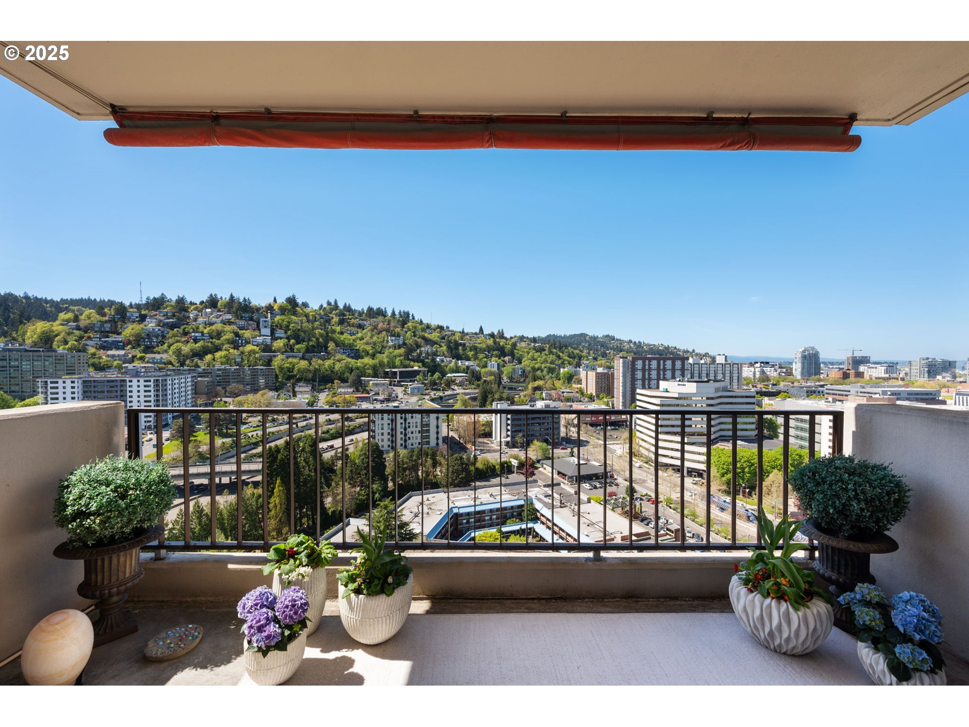 2221 Southwest 1st Avenue, Unit 2225 Portland, OR 97201 - Photo 31 of 47 a view of a balcony with chairs