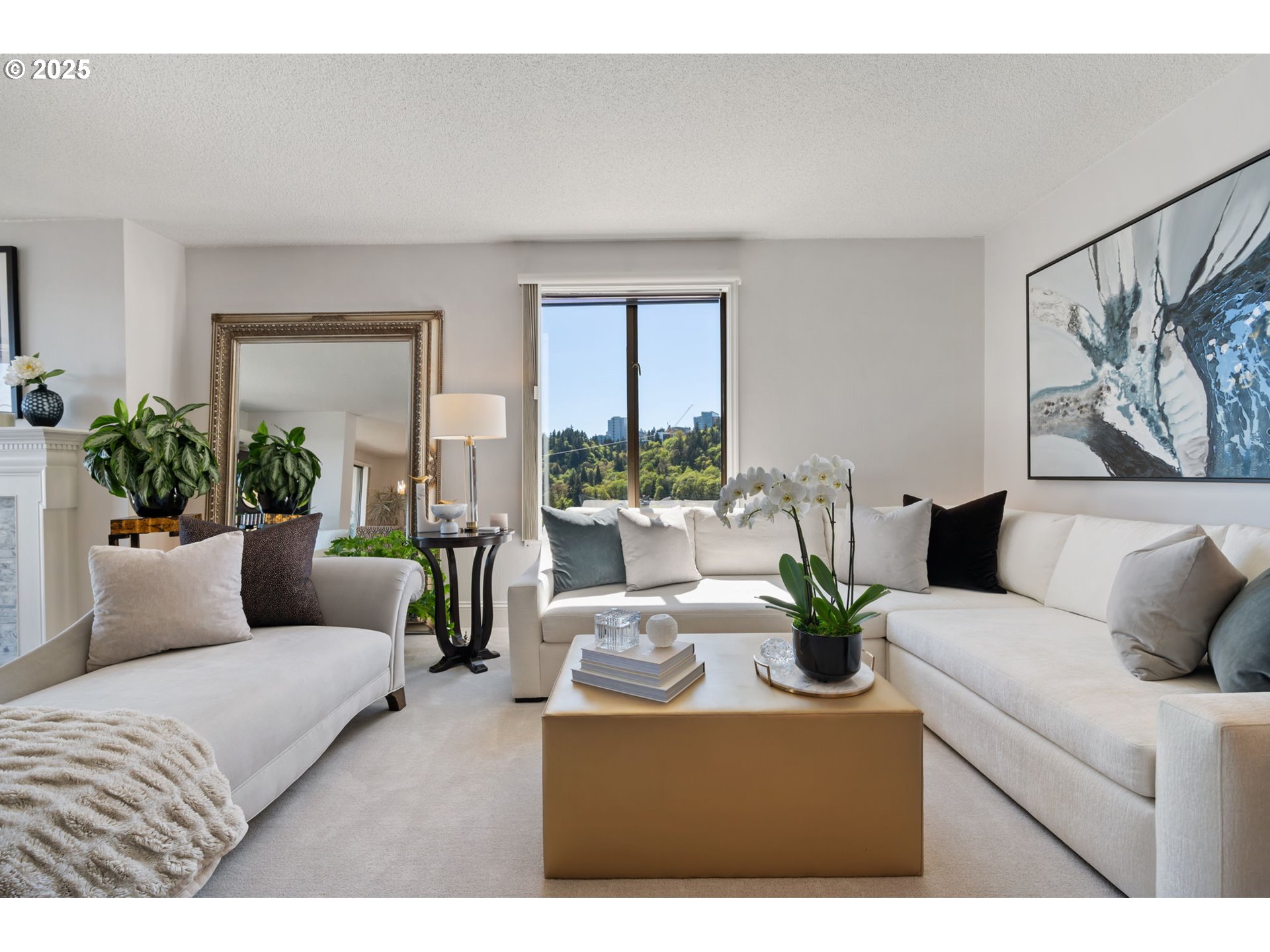 2221 Southwest 1st Avenue, Unit 2225 Portland, OR 97201 - Photo 5 of 47 a living room with furniture and a potted plant