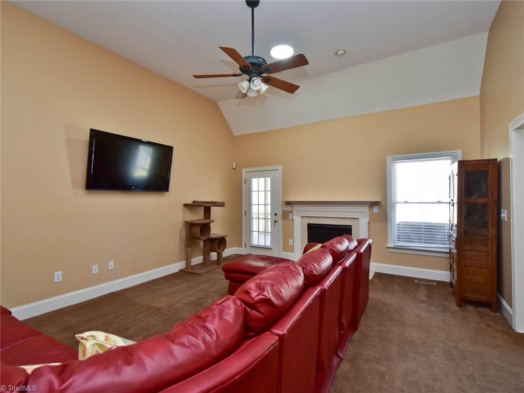 1807 Ridge Oaks Drive Oak Ridge, NC 27310 - Photo 7 of 30