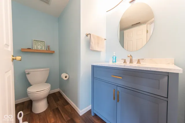 $329,000 | 3244 Rolling Hill Drive, Columbus, IN 47201