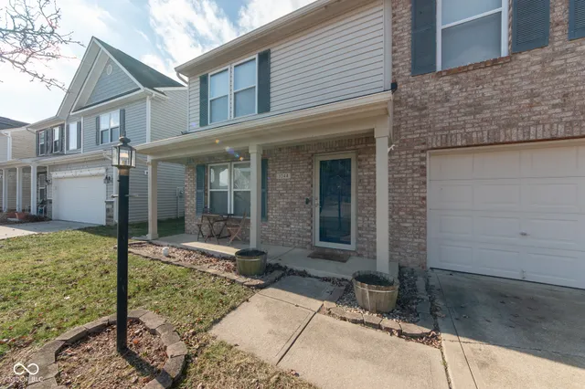 $329,000 | 3244 Rolling Hill Drive, Columbus, IN 47201