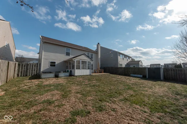 $329,000 | 3244 Rolling Hill Drive, Columbus, IN 47201