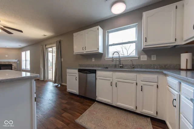 $329,000 | 3244 Rolling Hill Drive, Columbus, IN 47201