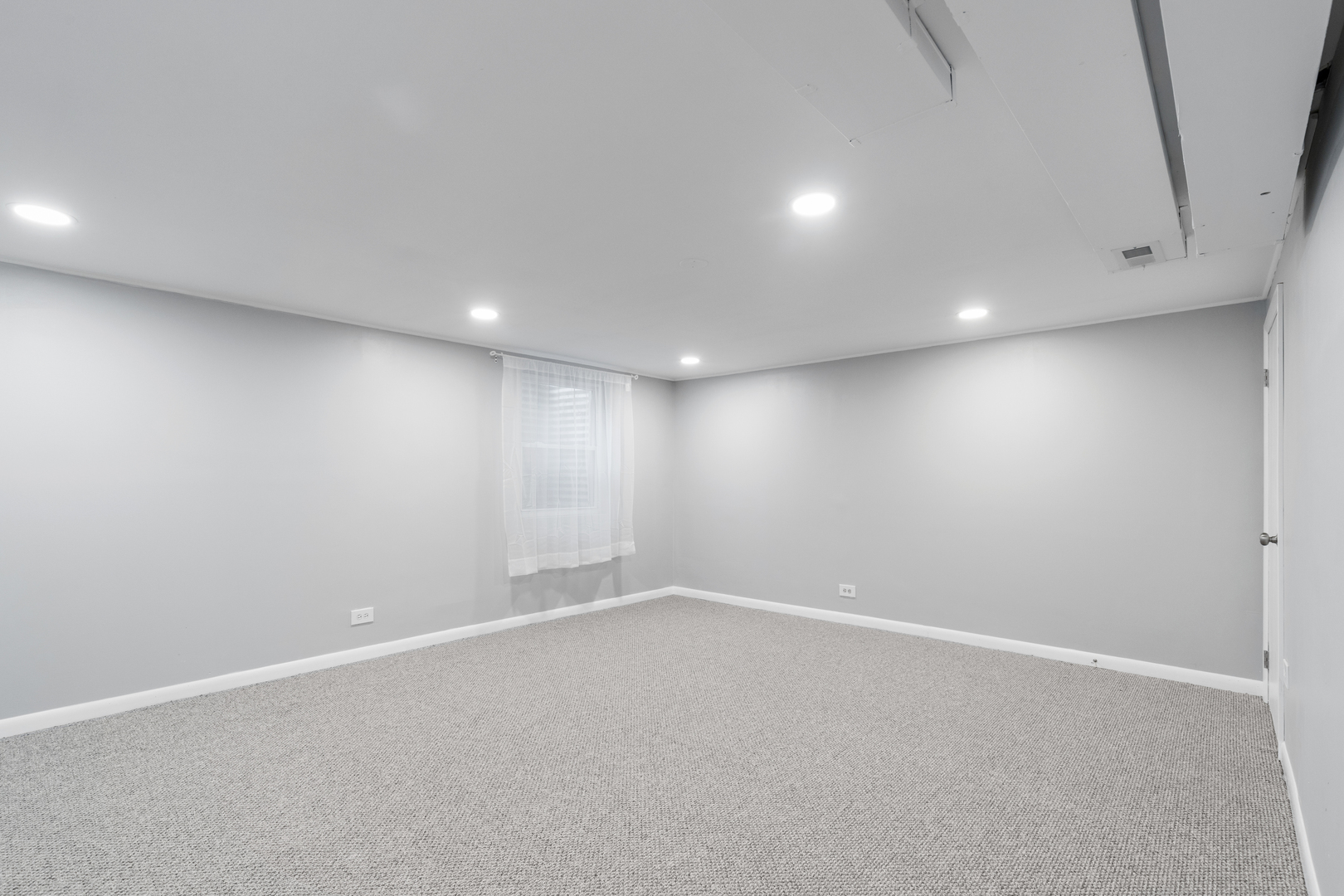 2008 Maple Avenue Northbrook, IL 60062 - Photo 13 of 16 a view of empty room