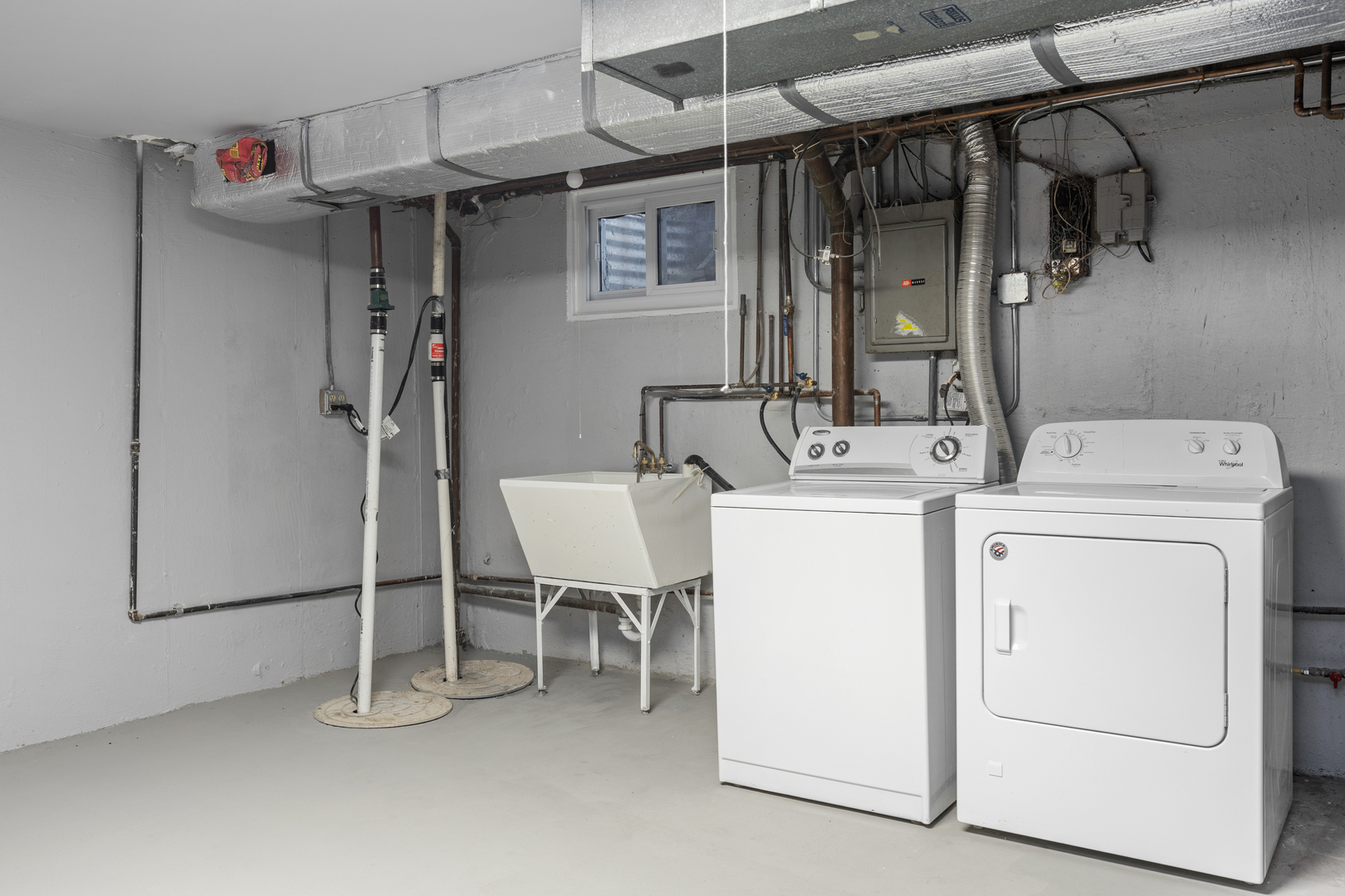 2008 Maple Avenue Northbrook, IL 60062 - Photo 15 of 16 a utility room with dryer and washer