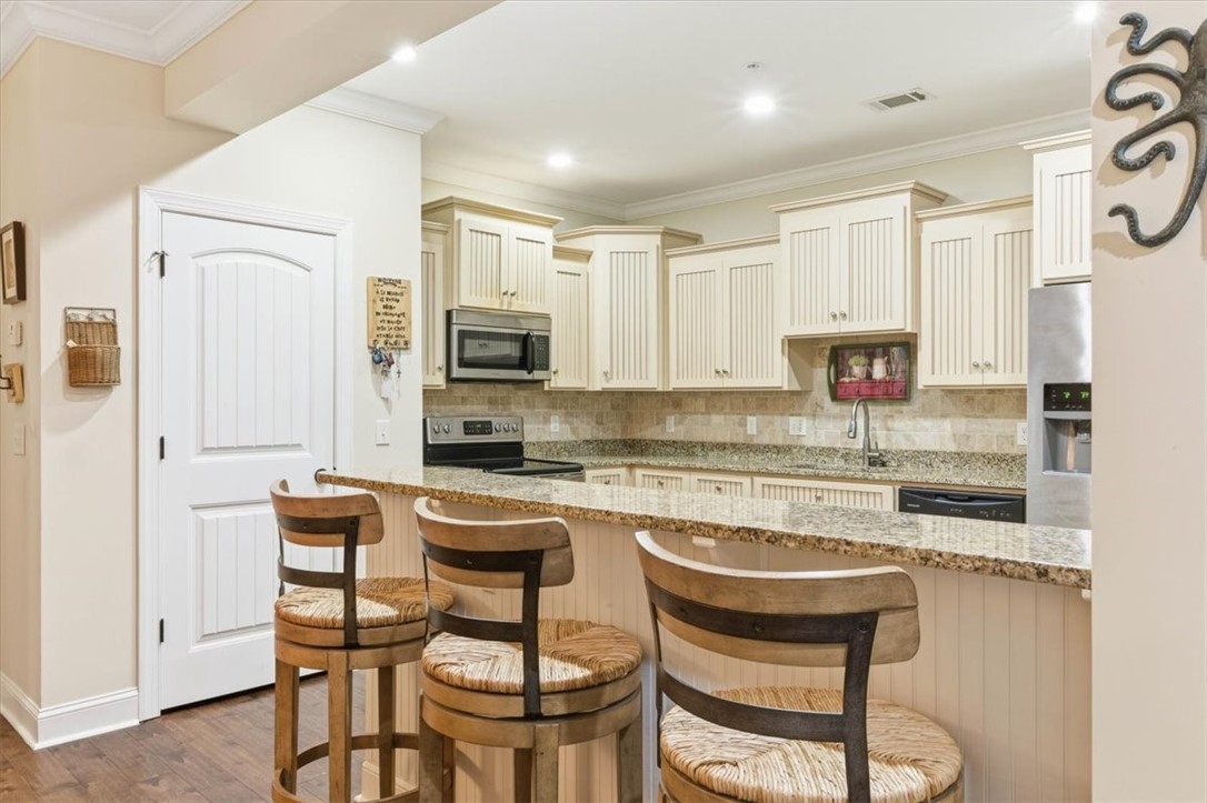 502 Reserve Lane St. Simons Island, GA 31522 - Photo 7 of 45