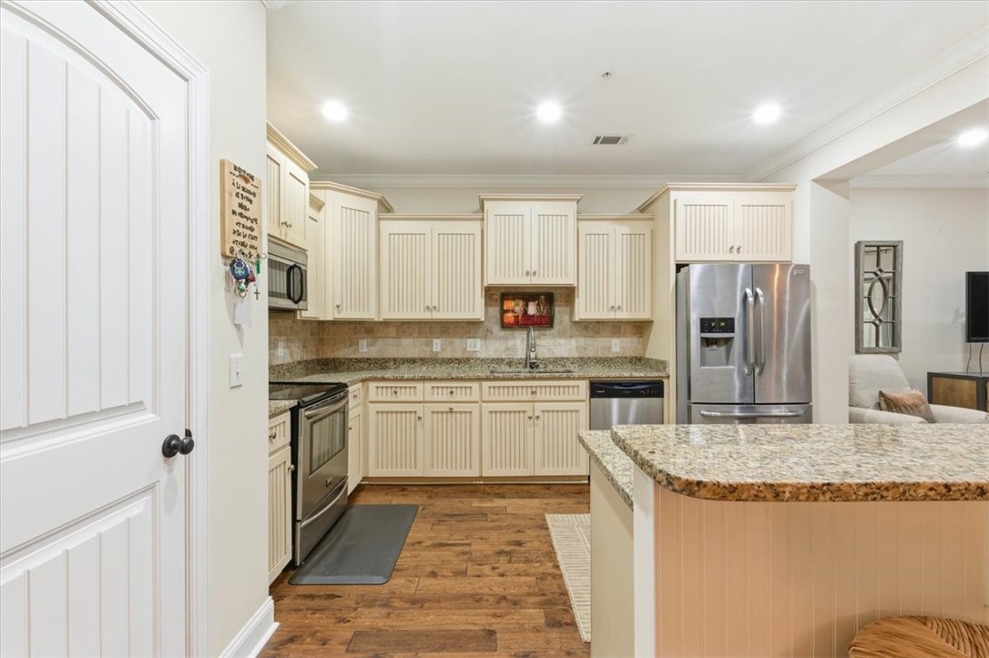 502 Reserve Lane St. Simons Island, GA 31522 - Photo 8 of 45