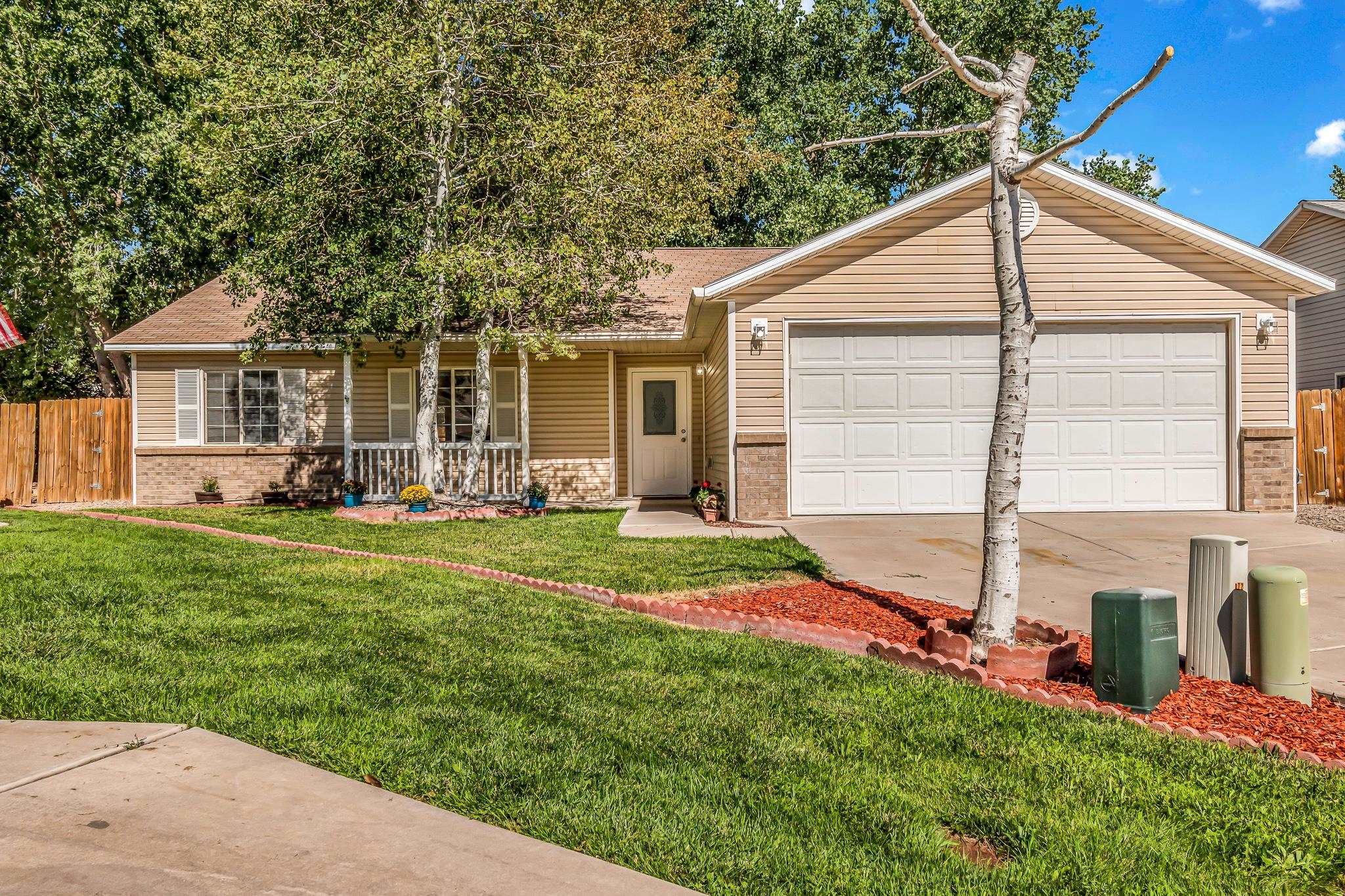 472 Tanager Court, Grand Junction, CO 81504 Compass