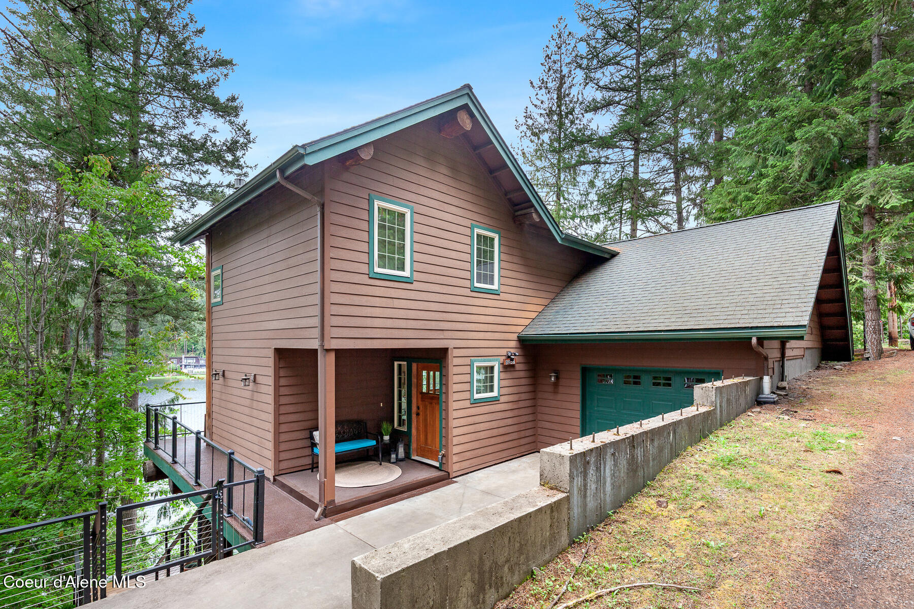 8247 West Shorecrest Road Coeur D'Alene, ID 83814 - Photo 30 of 54 FRONT OF HOUSE