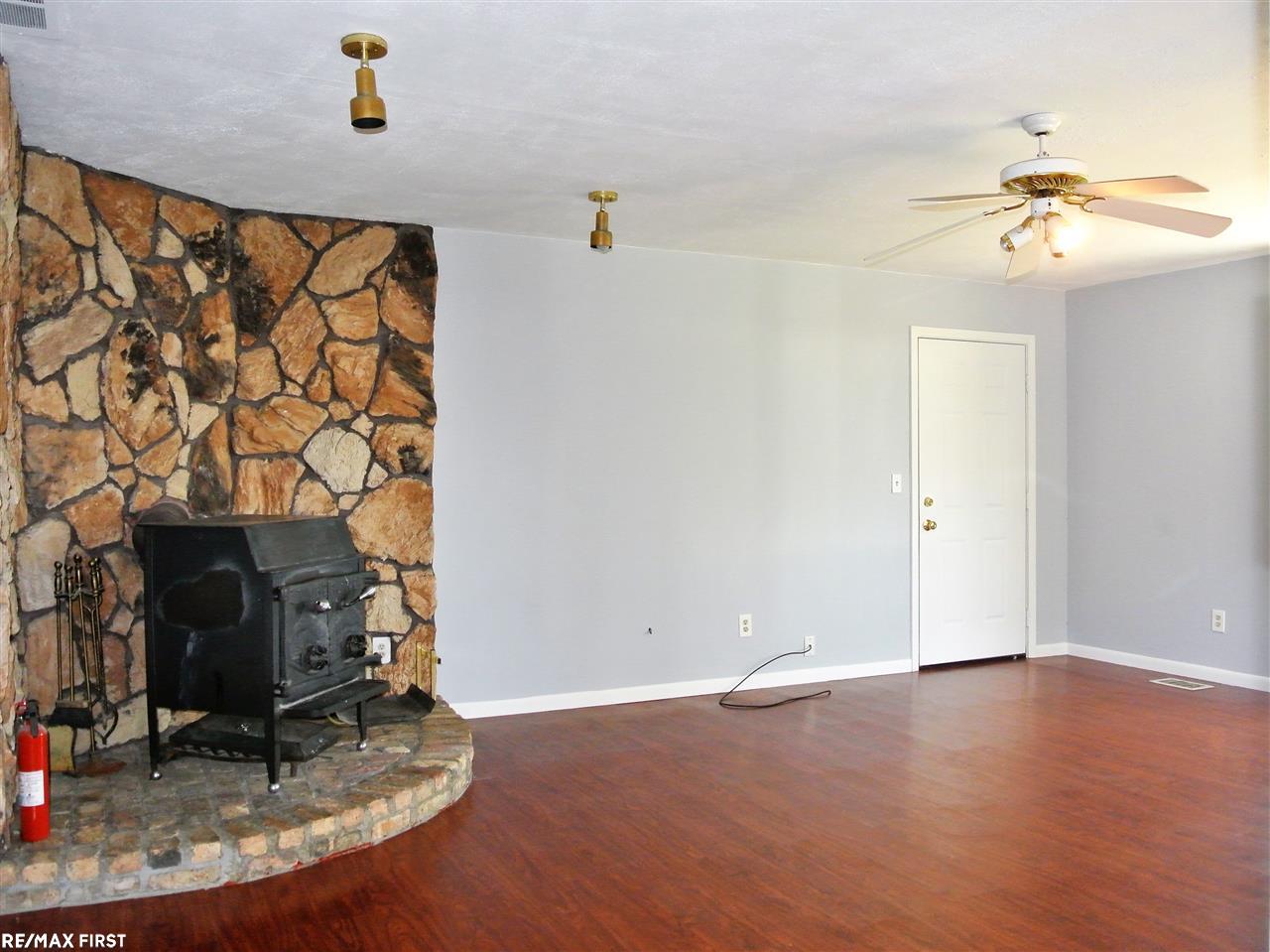 47215 Greenview Road Utica, MI 48317 - Photo 24 of 36